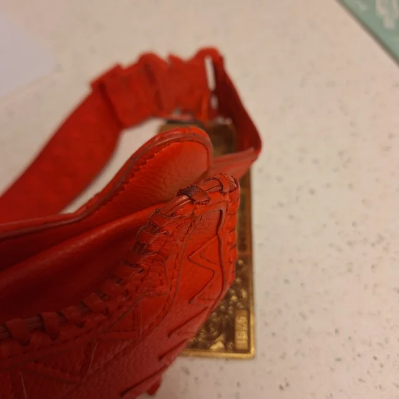 NWT Sprayground 💯 Red Rivier Sharkmouth Crossbody Bag. - Picture 3 of 6